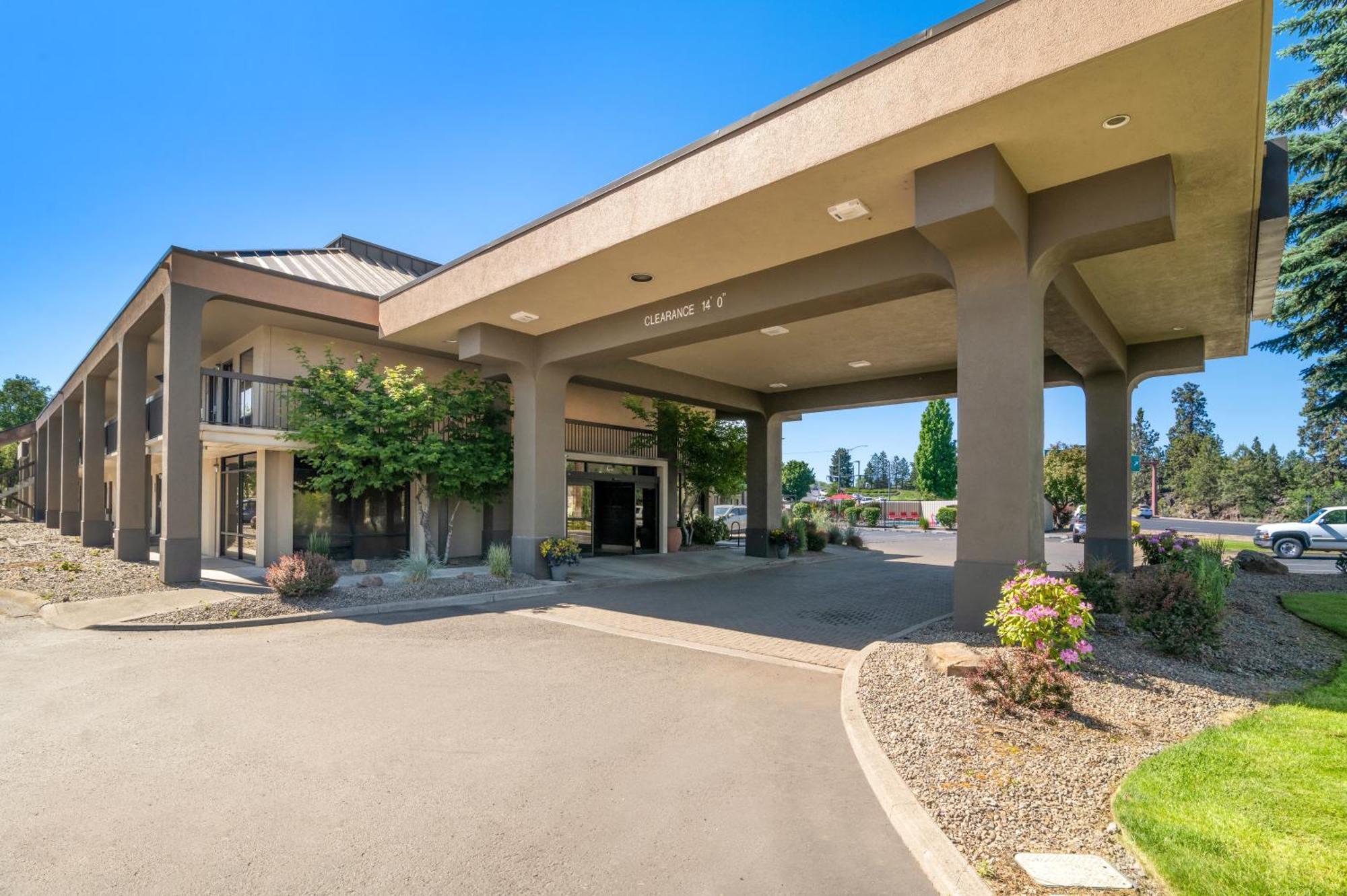 Red Lion Inn & Suites Deschutes River - Bend Zewnętrze zdjęcie