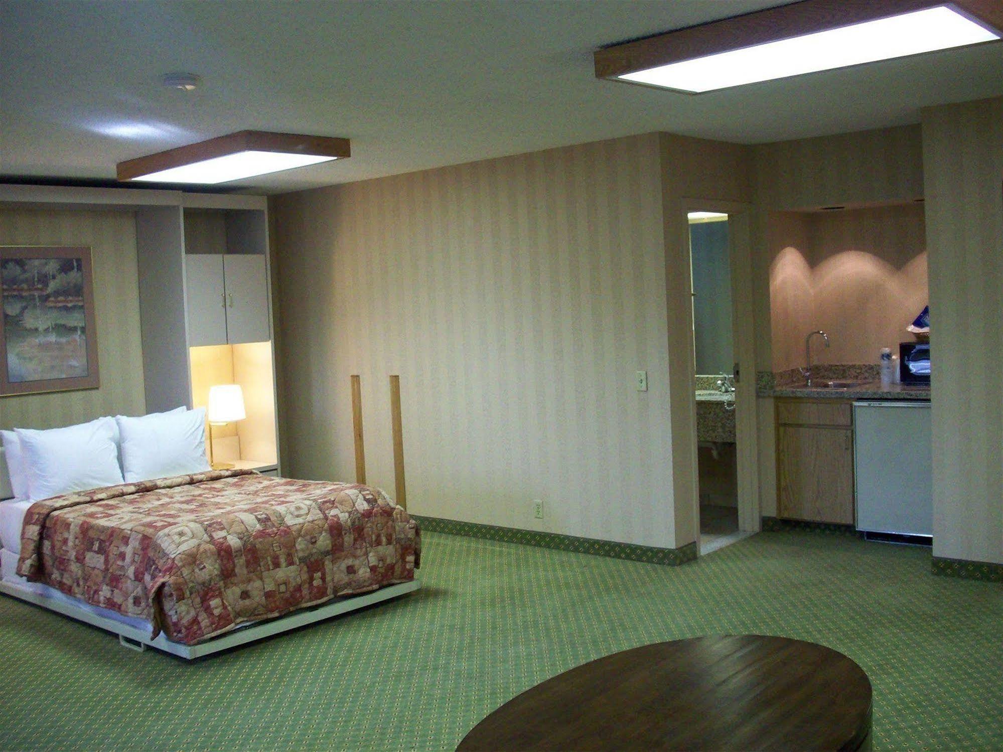 Red Lion Inn & Suites Deschutes River - Bend Zewnętrze zdjęcie