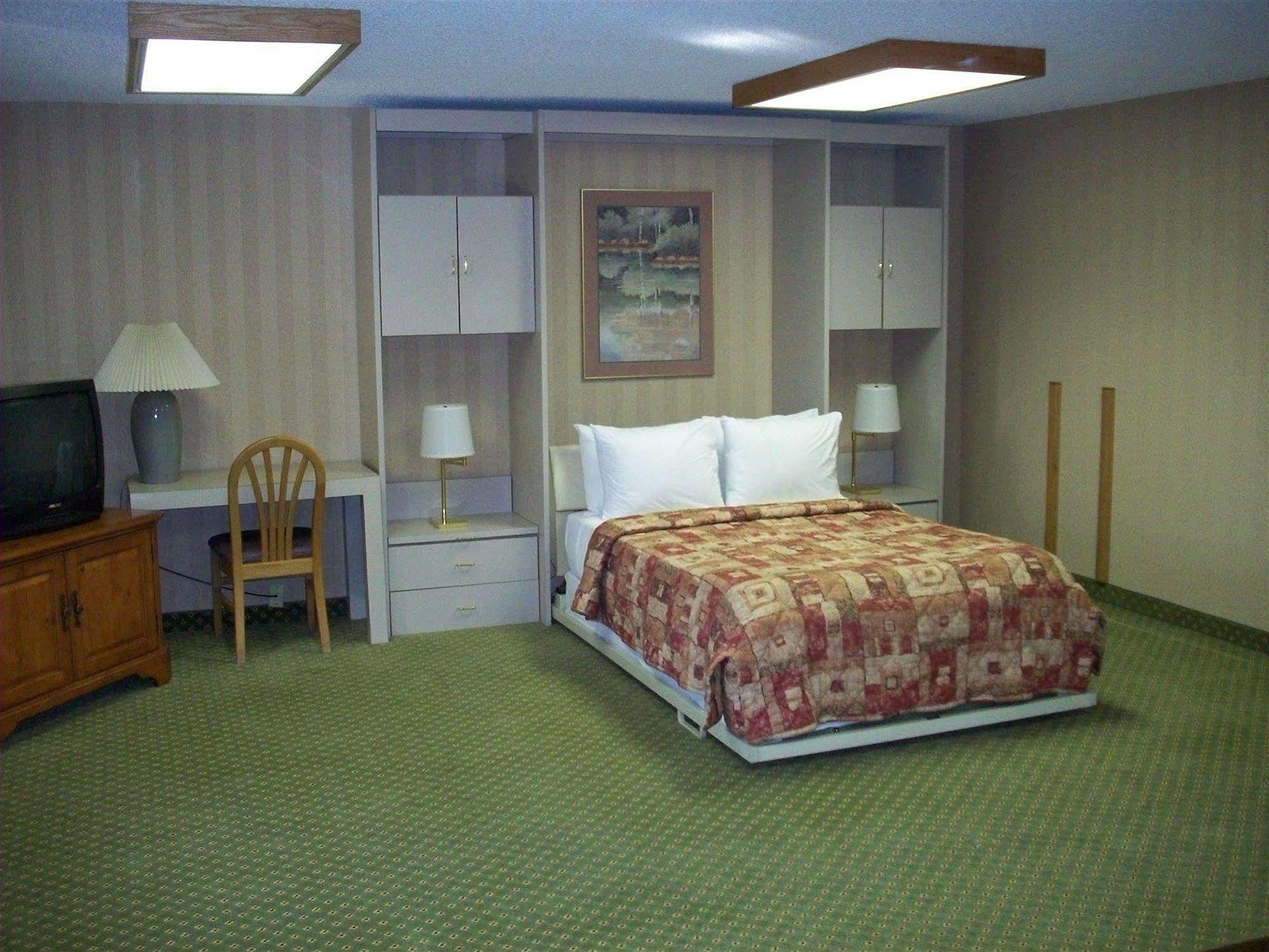 Red Lion Inn & Suites Deschutes River - Bend Zewnętrze zdjęcie